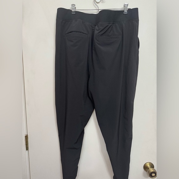 New Tommy Bahama Alicia Crop Weightless Breathable Pant Black Size XL - Picture 10 of 12